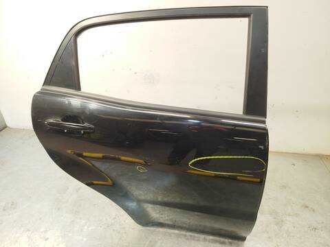 Foto 3ª: Puerta Trasera Derecha Ssangyong Korando 2.0 E-XDI 175CV 129KW [671950] (2013)