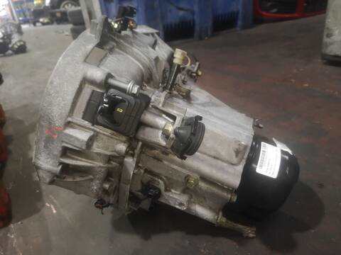 Foto 2ª: Caja Cambios Renault Clio K4J712 (2002)