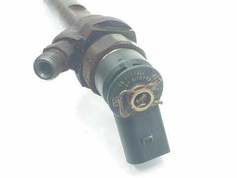 Foto 3ª: Inyectores Bmw Serie 1 114 116D [N47D20C] (2015)