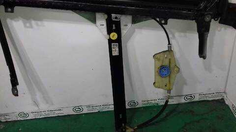 Foto 2ª: Elevalunas Manual Trasero Izquierdo Audi A6 2.4 BERLINA 177CV 130KW [BDW] (2005)