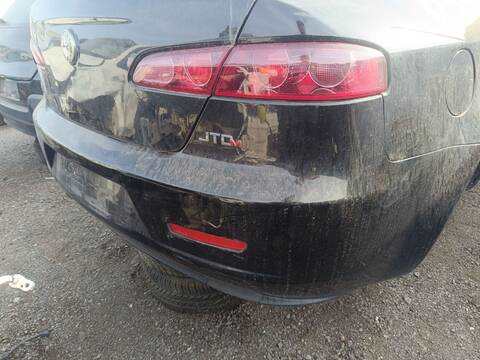 Foto 2ª: Paragolpes Trasero Alfa Romeo 159 2.0 JTDM 8V SPORT 136CV 100KW (2011)
