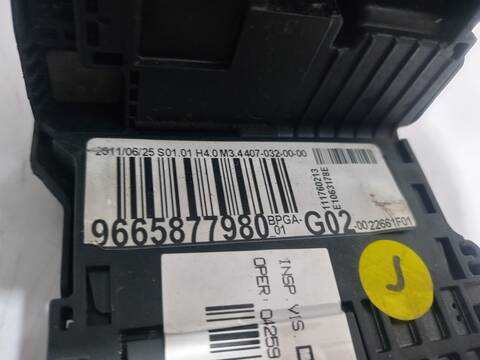 Foto 3ª: Caja Reles Fusibles Peugeot 508 ALLURE 163CV 120KW [RHHDW10CTED4] (2012)