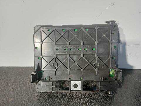 Foto 2ª: Caja Reles Fusibles Peugeot 206 XS 1 88CV (1998)