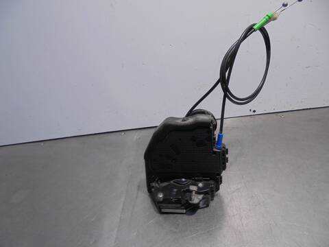 Foto 3ª: Cerradura Puerta Trasera Derecha Toyota Auris HYBRID ACTIVE 99CV 73KW [2ZRFXE] (2011)
