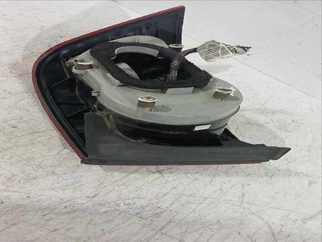 Foto 2ª: Piloto Trasero Izquierdo Volkswagen Phaeton 3.0 V6 TDI 4MOTION 240CV [CARB CEXA] (2002)