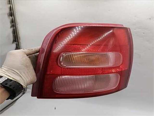 Piloto Trasero Derecho Nissan Micra 1.0 LX [1.0 LTR. - 40 KW 16V CAT]