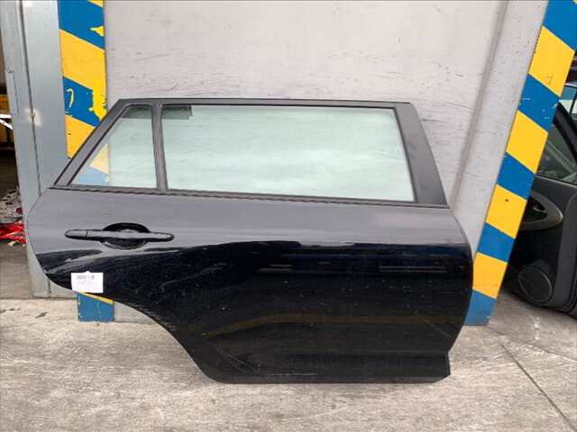 Puerta Trasera Derecha Toyota Rav4 2.2 D4D 136-150CV