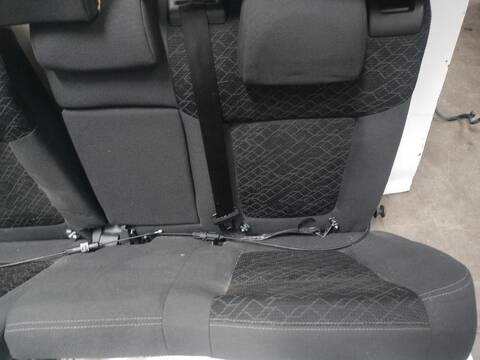 Foto 2ª: Asientos Traseros Peugeot 3008 STYLE 114CV (2009)