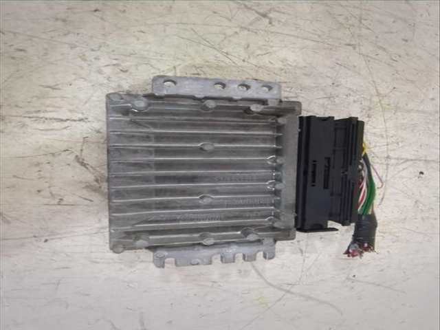 Foto 3ª: Centralita Motor ECU Renault Megane 1.6 16V LA00 LA04 LA0B LA11 LA16 LA19 LA1J LA1K ... 107CV [K4M 700 K4M 701 K4M 706 K4M 708 K4M 709] (1996)