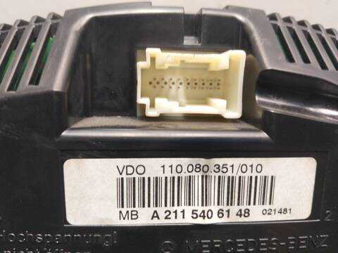 Foto 3ª: Cuadro de Instrumentos Mercedes Clase E 180 E 280 CDI 4-MATIC 211.084) 190CV 140KW [OM 642.920] (2007)