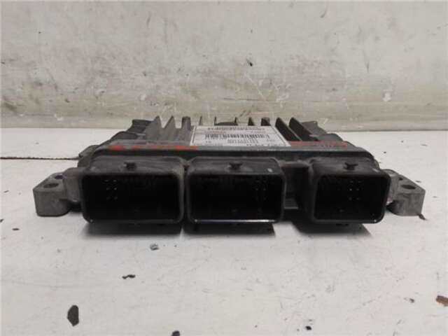Foto 2ª: Centralita Motor ECU Renault Megane 1.5 BUSINESS [1.5 LTR. - 66 KW DCI DIESEL FAP] III BERLINA 5P (2008-_) [K9K 834]