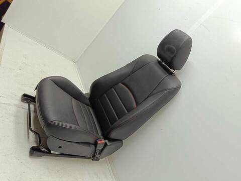 Foto 3ª: Asiento Delantero Derecho Mazda CX3 G CENTER-LINE [PE] (2018)