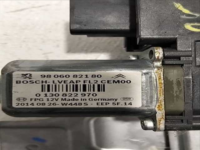 Foto 3ª: Elevalunas Manual Trasero Derecho Peugeot 2008 1.2 12V E 82CV (2013)