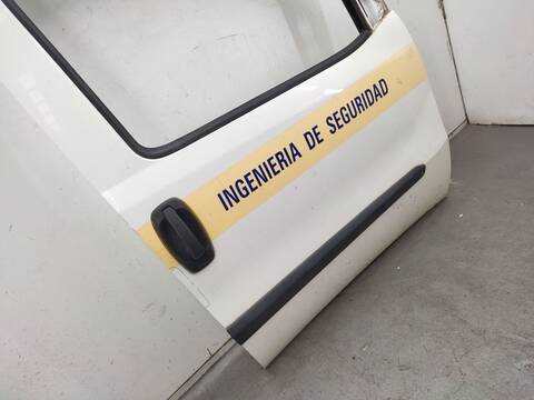 Foto 3ª: Puerta Delantera Derecha Opel Combo 1.3 CDTI B05) 90CV 66KW FURGON [263A2000] (2016)