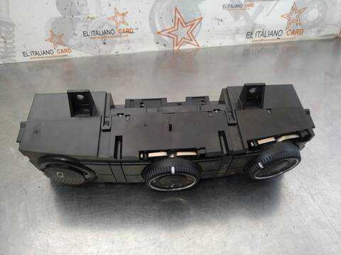 Foto 4ª: Mando Calefacción A. A. Mercedes Sprinter 310/313/316 CDI 906.631/633/635/637) 129CV 95KW CAJA CERRADA [646985] (2007)