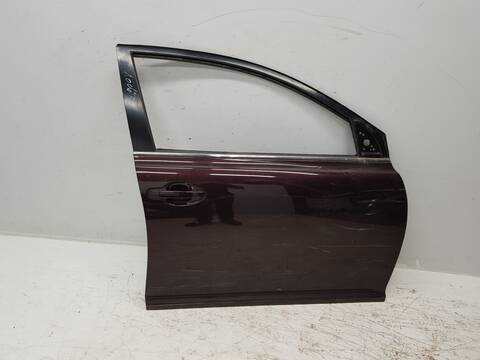 Foto 1ª: Puerta Delantera Derecha Toyota Avensis 1.8 SOL BERLINA 5-PTAS) (2006)