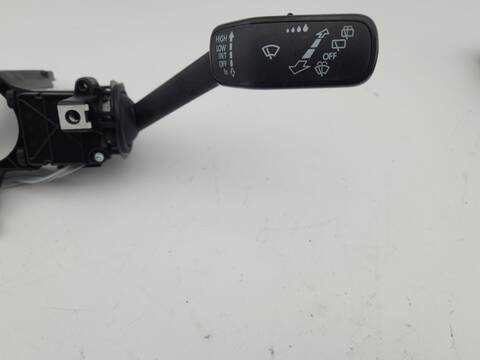 Foto 3ª: Mando Multifuncion Volkswagen T-Roc ADVANCE 5P [DTR] (2021)