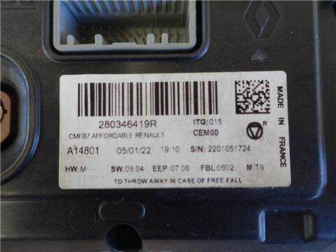 Foto 3ª: Pantalla Multifuncion Renault Captur 1.0 INTENS 91CV 67KW [H4D 470] (2022)