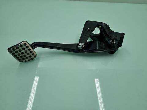 Pedal Freno Mercedes Clase A 140 A 45 AMG 4-MATIC 176.052) 381CV 280KW
