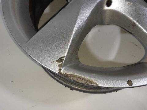 Foto 3ª: LLanta Chapa Mercedes Vito 114CV 84KW (2014)