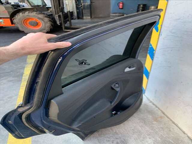 Foto 2ª: Puerta Trasera Izquierda Ford C Max 1.5 TDCI120CV C MAX/GRANDDXA CEU) DESDE 04/2015 HASTA 12 [XWDA] (2016)