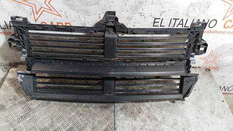Rejilla Delantera Mercedes Clase A 140 A 200 177.087) 163CV 120KW