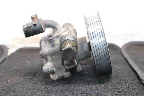 Foto 3ª: Bomba de Direccion Audi A4 1.9 TDI 90CV 66KW (1994)