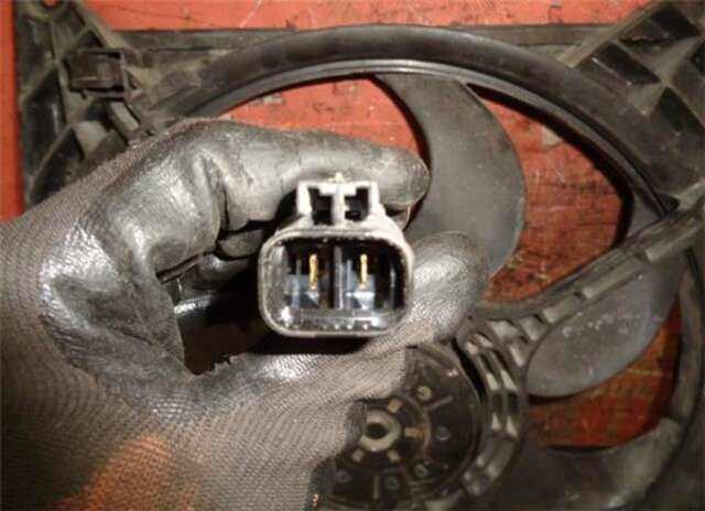 Foto 3ª: Electroventilador Hyundai Trajet 2.0 CRDI [D4EA]