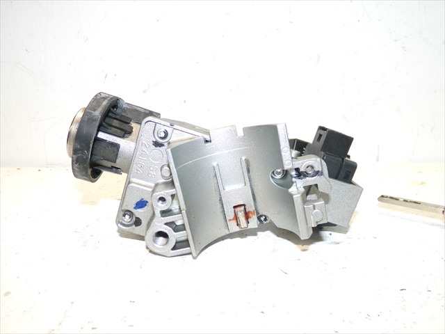 Foto 3ª: Antirrobo Opel Astra 1.6 CDTI MODELO K, 2016-2019 [B16DTE] (2017)