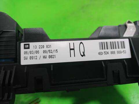 Foto 2ª: Caja Reles Fusibles Opel Zafira COSMO 120CV 88KW [Z19DT] (2007)