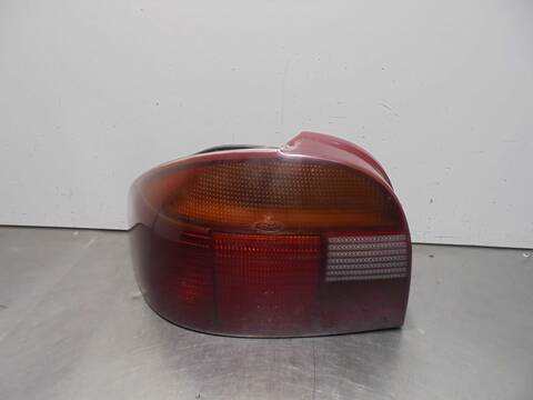 Foto 1ª: Piloto Trasero Izquierdo Ford Mondeo 1.8 TD BERLINA 88CV 65KW FAMILIAR [RFM] (1995)