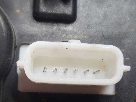 Foto 3ª: Piloto Trasero Izquierdo Renault Kangoo AUTHENTIC 130CV 97KW