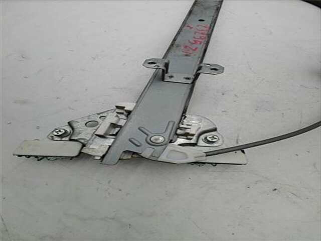 Foto 2ª: Elevalunas Eléctrico Delantero Izquierdo Nissan NV200 1.5 EVALIA ACENTA [1.5 LTR. - 66 KW DCI CAT] [K9K]