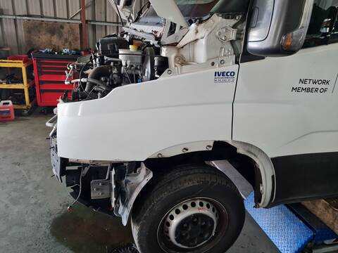 Aleta Delantera Izquierda Iveco Daily NATURALPOWER 35S14 35C14 40C14 50C14 60C14 65C14 ... 136CV 100KW FURGONETA