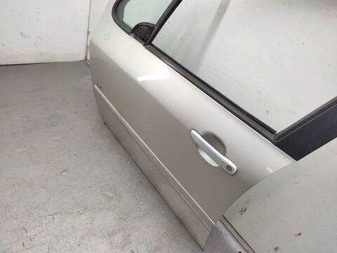 Foto 3ª: Puerta Delantera Izquierda Peugeot 307 1.6 HDI 110 109CV 80KW [9HY] (2006)