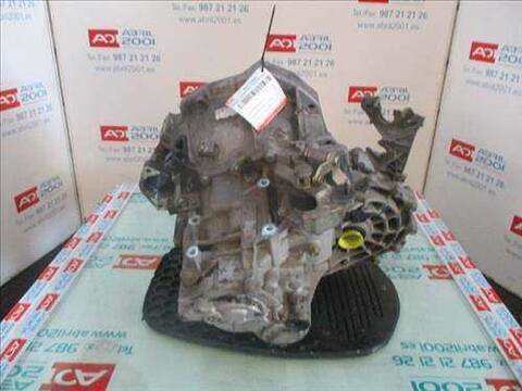Foto 3ª: Caja Cambios Nissan Primera 2.2 DI HATCHBACK 126CV 93KW [YD22] (2002)