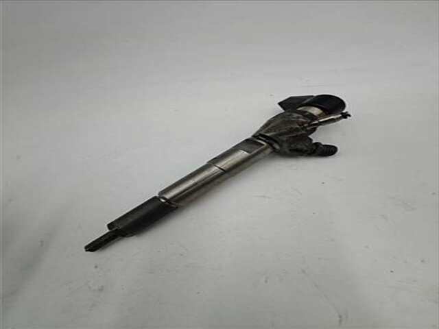 Foto 2ª: Inyectores Mercedes Clase A 140 1.5 A 180 CDI - D BLUEEFFICIENCY (176.012) [1.5 LTR. - 80 KW CDI CAT]