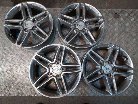 Juego LLantas Hyundai Kona ESSENCE 2WD 120CV 88KW