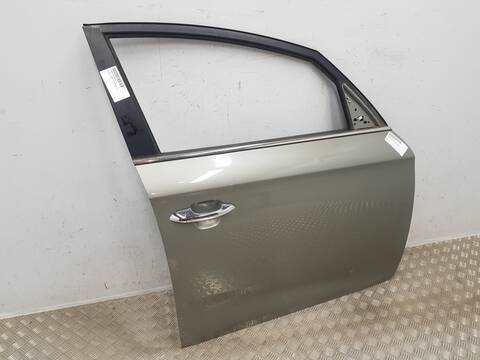 Foto 2ª: Puerta Delantera Derecha Kia Carens CONCEPT [D4FD]