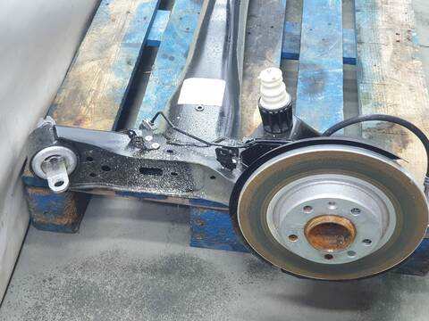 Foto 3ª: Puente Trasero Opel Astra EDITION (2023)