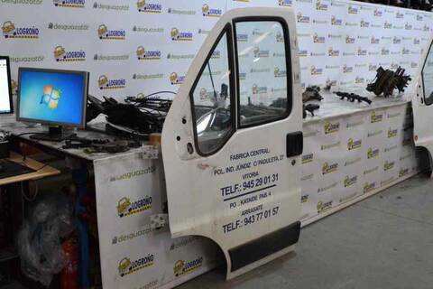 Foto 3ª: Puerta Delantera Izquierda Fiat Ducato 2.3 JTD BATALLA 2850 MM [F1AE0481C]