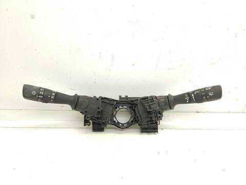 Mando Luces Toyota Auris HYBRID ACTIVE 99CV 73KW