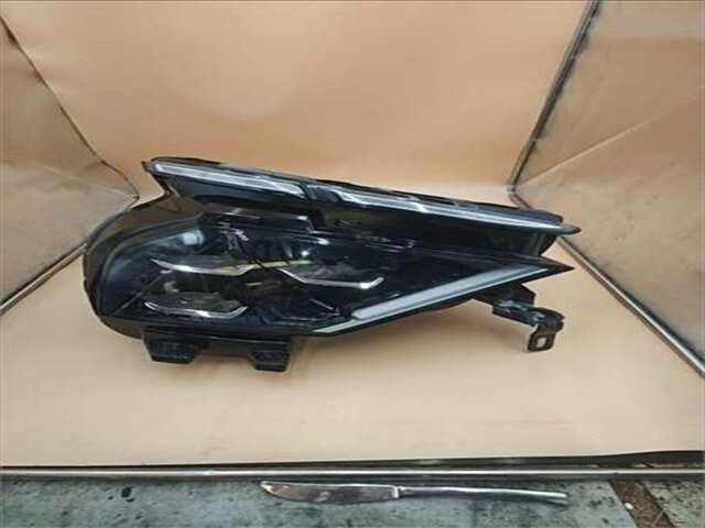 Faro Derecho Citroen C4 1.2 BUSINESS [1.2 LTR. - 96 KW 12V E-THP - PURETECH]