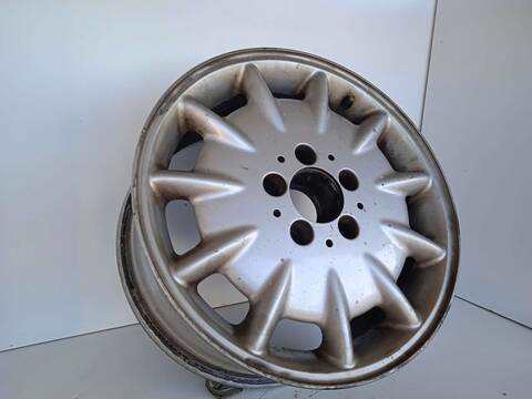 Foto 3ª: LLanta Aleacion Mercedes Clase E 180 2.0 COMPRESOR CAT BERLINA 163CV 120KW [M111957] (2001)