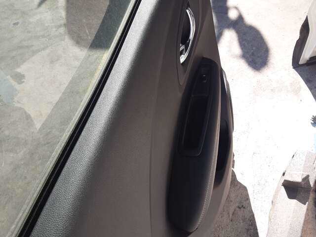 Foto 2ª: Puerta Trasera Izquierda Renault Kadjar 1.2 TCE 130CV [H5F 408] (2015)