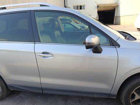 Puerta Delantera Derecha Subaru Forester EE20