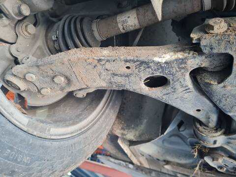 Brazo Suspension Delantero Derecho Ford C Max TREND PLUS 120CV 88KW CEU)
