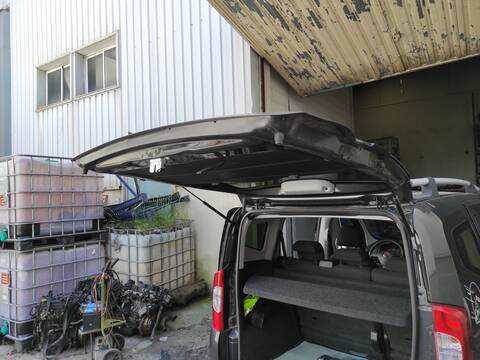 Foto 2ª: Portón Fiat Qubo 199A2000 (2013)