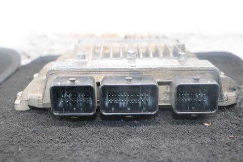 Foto 3ª: Centralita Motor ECU Citroen C3 1.4 HDI X (2002)