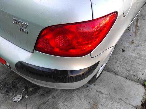 Foto 1ª: Piloto Trasero Derecho Peugeot 307 9HY BERLINA (2005)
